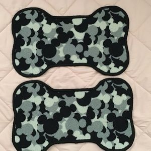 Get 2 dog or cat feeding mat